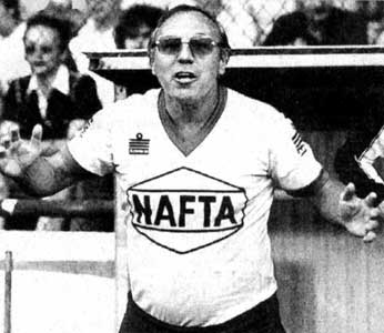 1984: Rik Coppens is aan het laatste jaar bezig als trainer van 'zijn' Beerschot. 