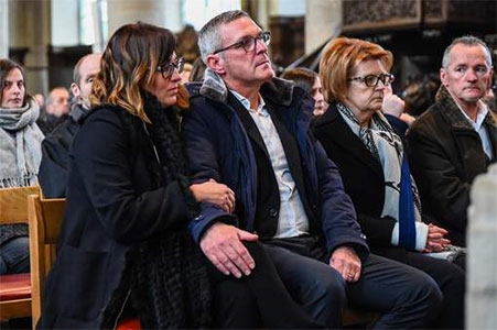 Swat's echtgenote Chantal en zijn twee broers Leo en Jean-Paul.