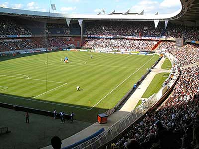 Het Parc des Princes in Parijs waar de finale gespeeld werd.