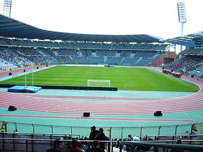 Het Koning Boudewijn Stadion in Brussel waar de openingswedstrijd gespeeld werd.