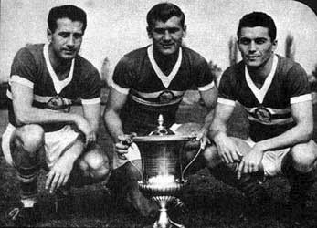 Bozsik József met teamgenoten Tichy Lajos en Kotász Antal. 
