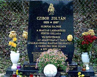 Het graf van Czibor Zoltán in Komárom. 