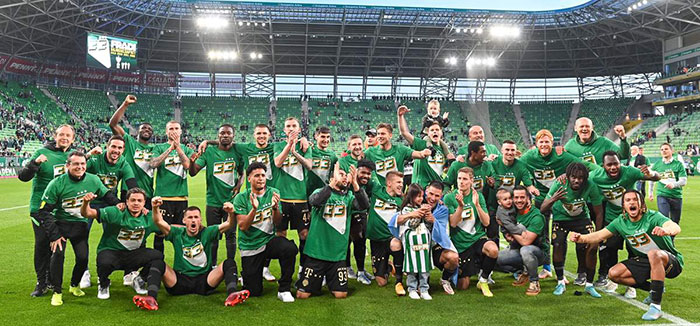 BUDAPEST, HUNGARY - APRIL 2: Marcel Heister of MOL Fehervar FC