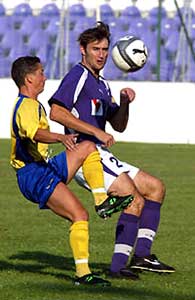 Juhár in actie bij Újpest in 2002.