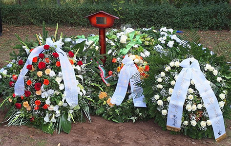 Het graf van Juhász István bij zijn begrafenis op het kerkhof van Alsónémedi op 24 september 2024.