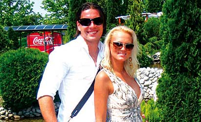 László ontspannen samen met vrouwtje Maja.