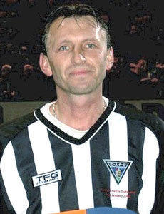 Kozma in 2003 met de shirt van Dunfermline.