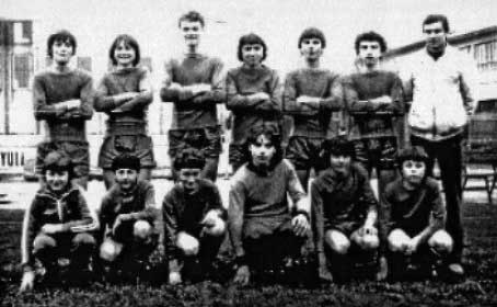 Een wel heel jonge Pisont in 1983 met Gádorosi Tsz SK als kampioen.