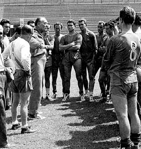 Franz Platko als trainer bij FC Barcelona in het seizoen 1955-56. 