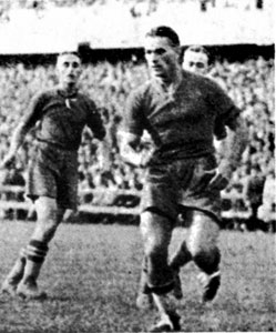 POLGÁR Gyula in actie.