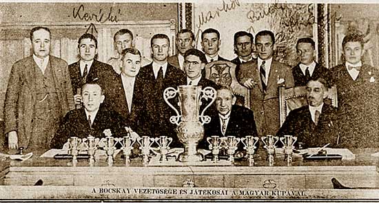 De Bekerwinnaar van Hongarije 1930 Bockskai FC.