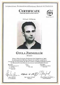 Zsengellér's certificaat van de IFFHS als doelschutter.