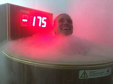 Babos Tímea in Aero Cryo Therapie voor recuperatie.