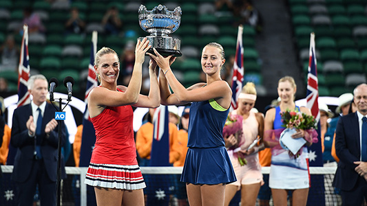 Winst in Melbourne, Grand Slam, dubbelspel met Kristina Mladenovic.