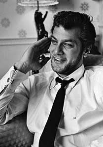 Tony Curtis.