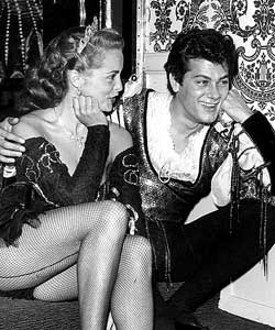 Tony Curtis met Janet Leigh