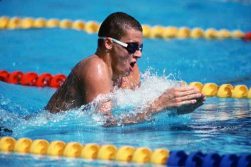 Darnyi Tamás, de specialist op de 200 en 400m wisselslag, in volle inspanning...