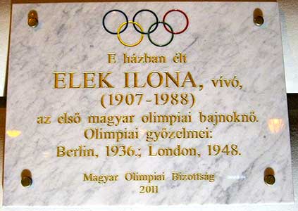 Herdenkingsplaat voor Elek Ilona in Budapest District V, Deák Ferenc Street No 15.