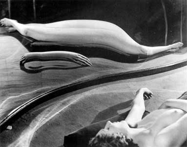 Kertész André: foto's uit Distortion 1933. 