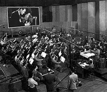Rózsa aan het werk met zijn orkest