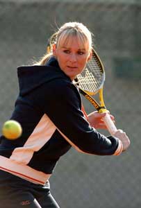 Een tennissende Andrea, recenter.