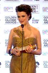 ...en met haar 'Golden Globe Award'.