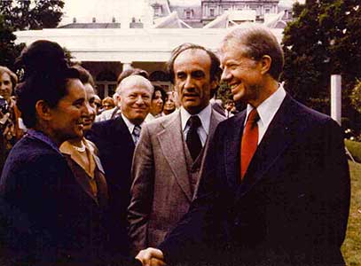 Elie Wiesel samen met president Jimmy Carter...